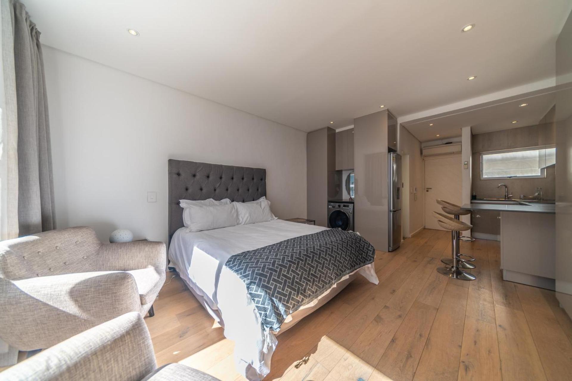 33 At Sandrigham Cape Town